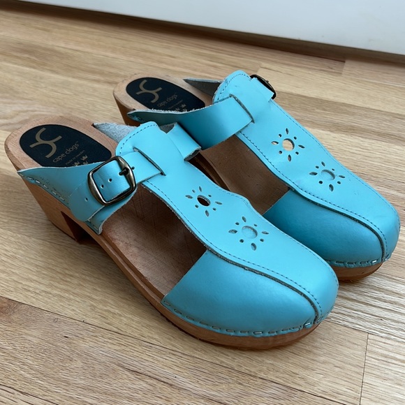 cape clogs Shoes Nwob Cape Clogs Light Blue Clog With Cutouts 4